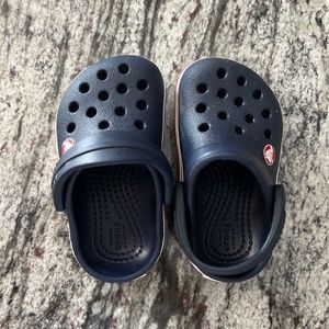 4C crocs